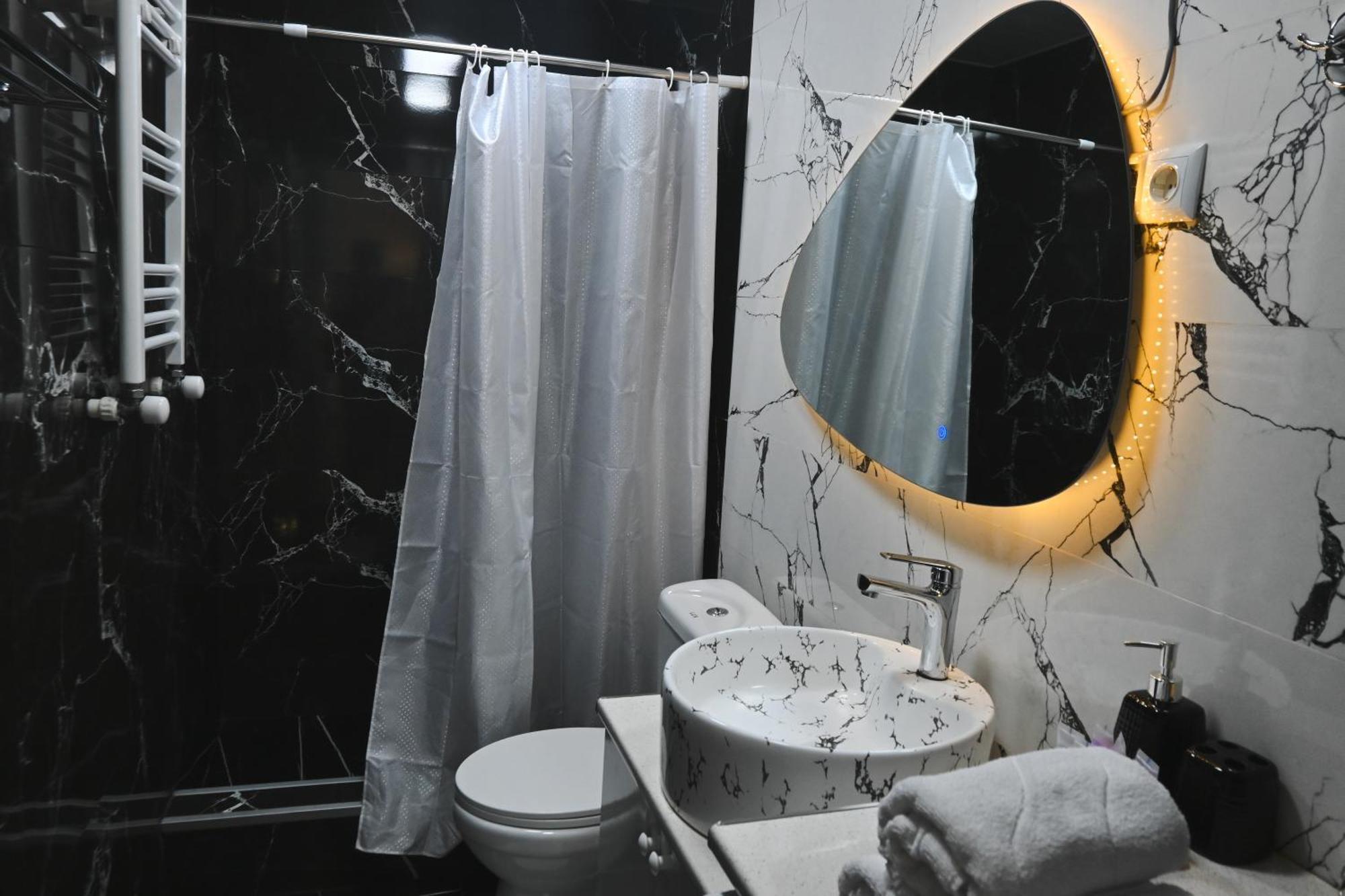Jerusalem Merkaz Hotel Koetaisi Buitenkant foto