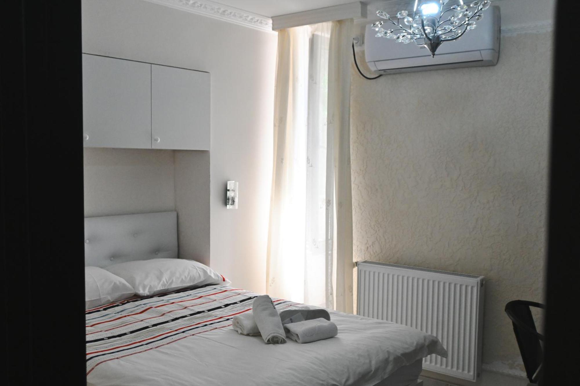 Jerusalem Merkaz Hotel Koetaisi Buitenkant foto