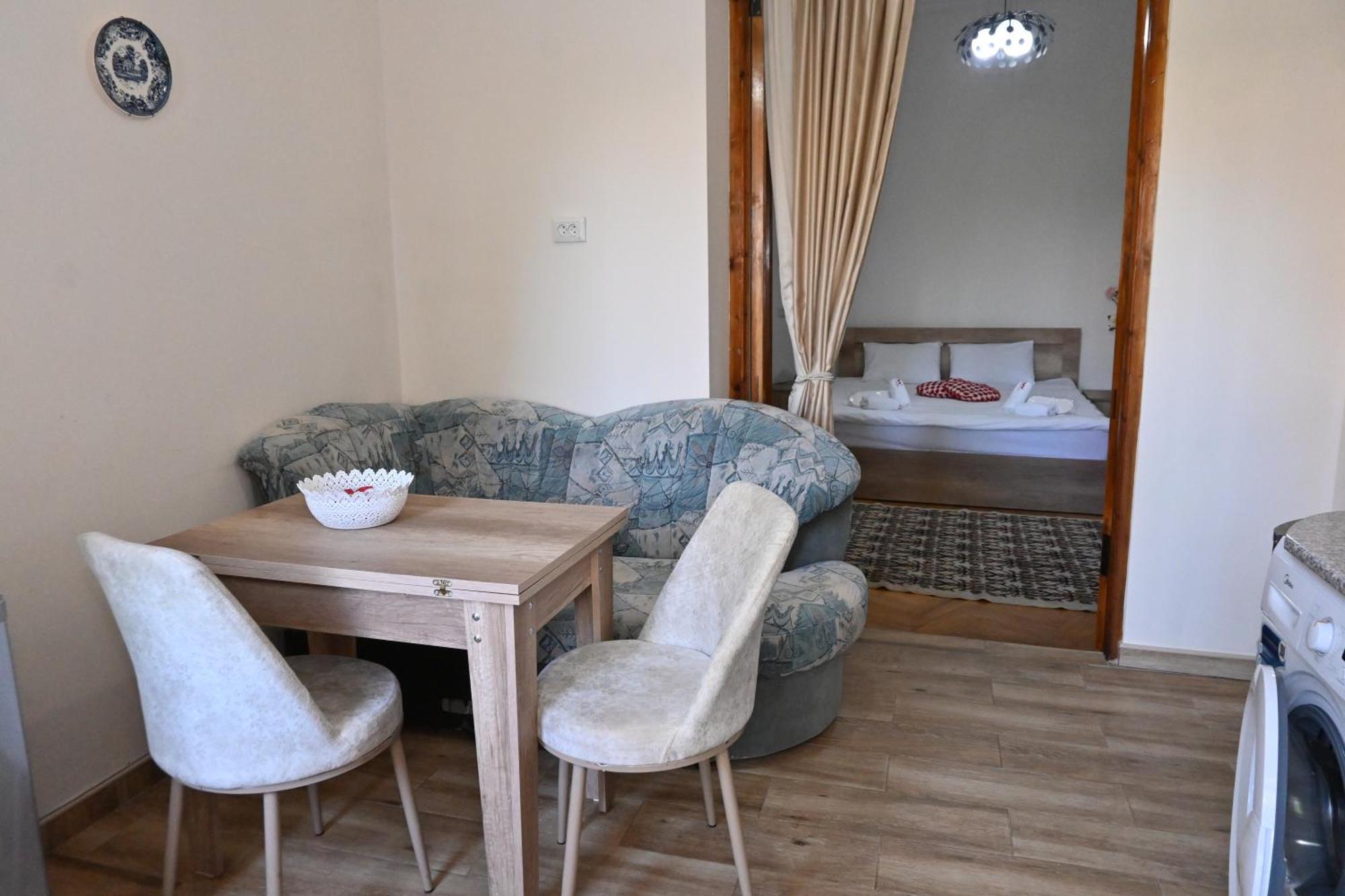 Jerusalem Merkaz Hotel Koetaisi Buitenkant foto