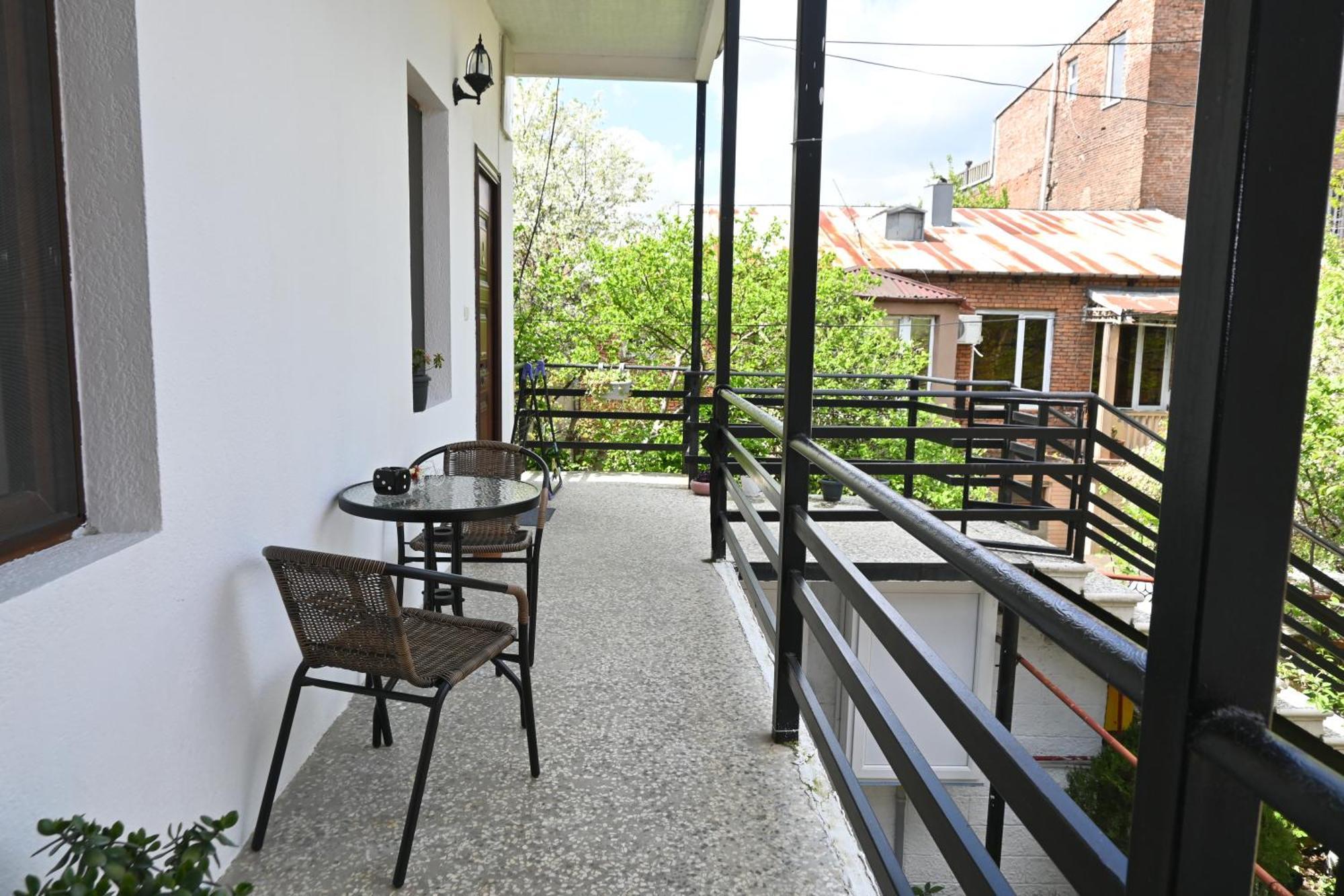 Jerusalem Merkaz Hotel Koetaisi Buitenkant foto