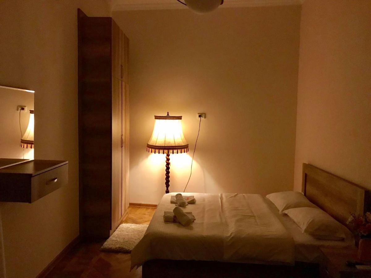 Jerusalem Merkaz Hotel Koetaisi Buitenkant foto
