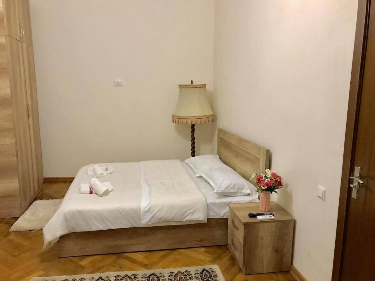 Jerusalem Merkaz Hotel Koetaisi Buitenkant foto